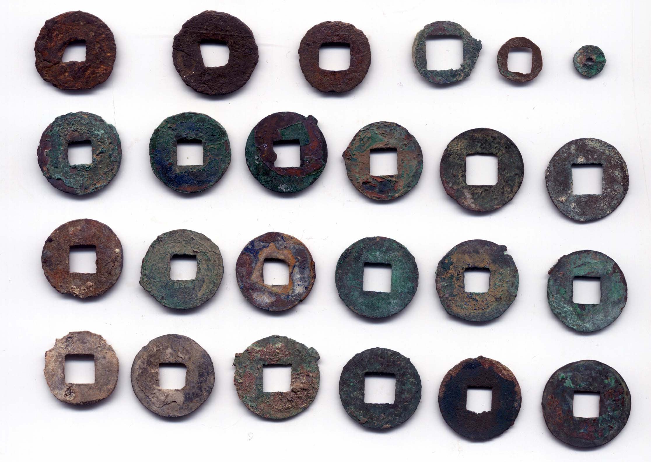 china-circa-qin-dynasty-221-206-bce-to-western-han-dynasty-206-bce-9-ce-and-later-the-image-shows-various-types-indicating-a-broad-period-of-issuance-item